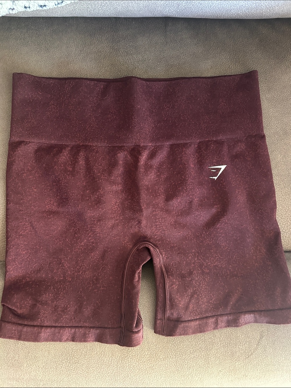 Gym shark ADAPT FLECK SEAMLESS SHORTS - burgundy - large